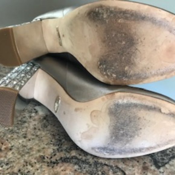 Badgley Mischka "Khloe" Satin Heather Grey Bootie - Picture 9 of 10